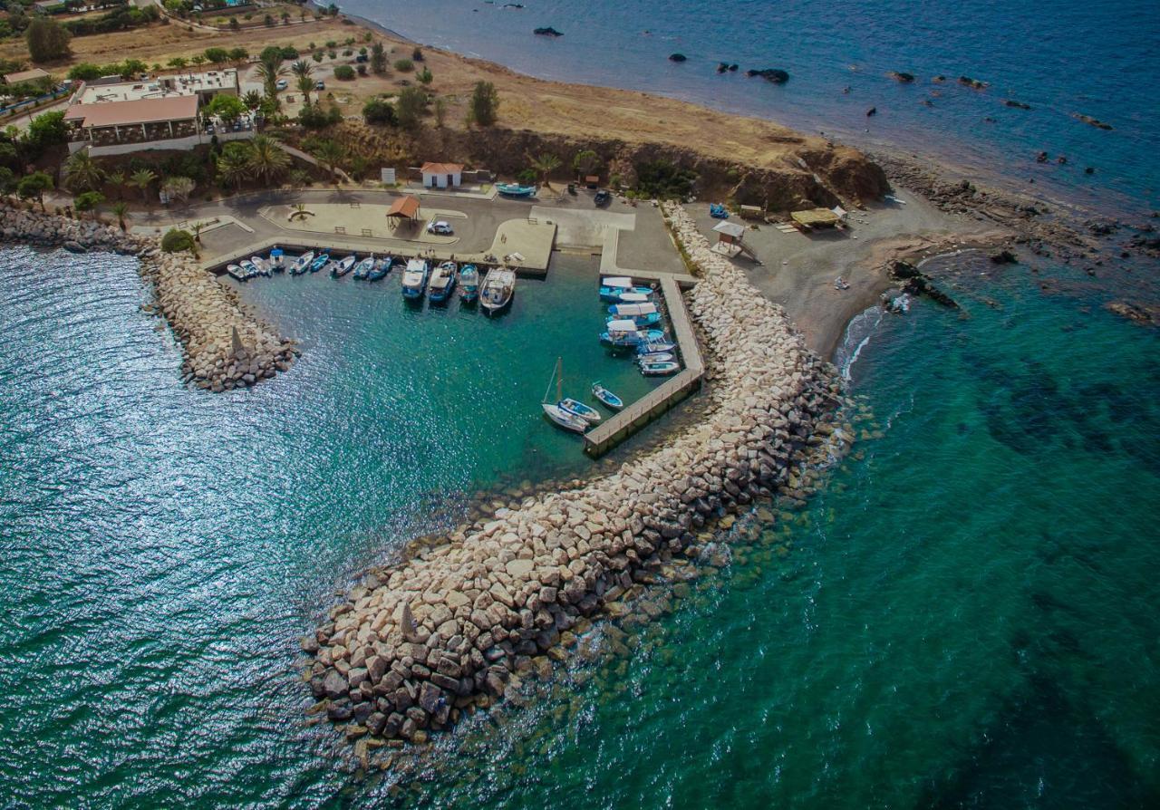 פומוס Kallinousa Beach Villa מראה חיצוני תמונה