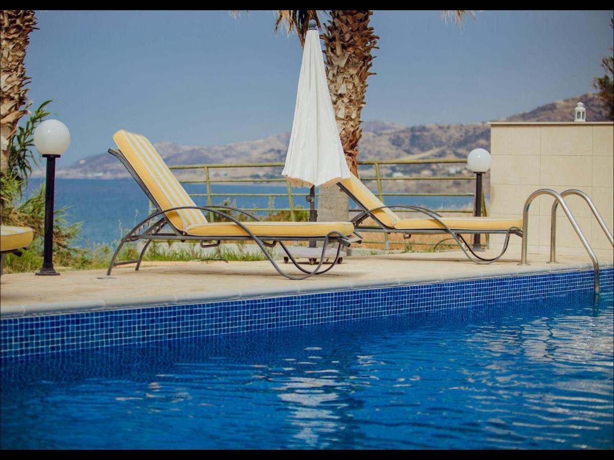 פומוס Kallinousa Beach Villa מראה חיצוני תמונה
